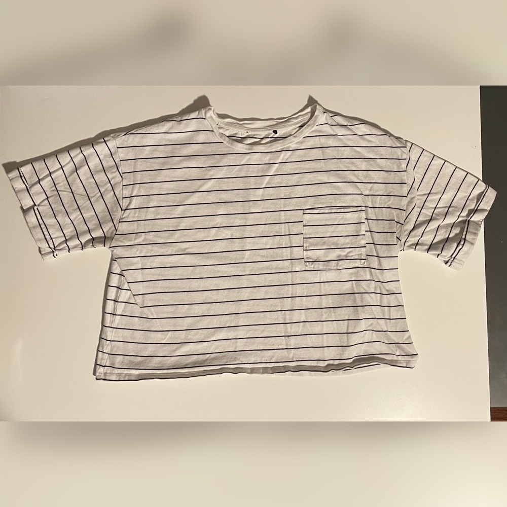 🧡5/$15 f21 boxy striped pocket tee, M